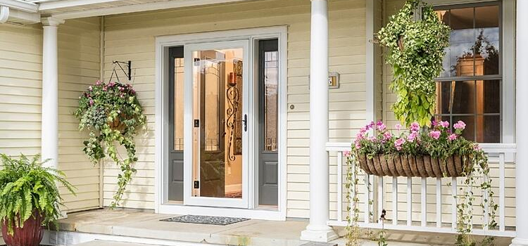screen door installation in East Foothills